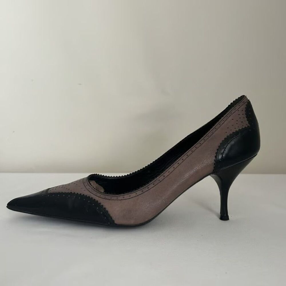 Prada Wingtip Brogue Pumps Heels Black Taupe Leather Pointed Toe Womens 38.5 - Picture 8 of 11